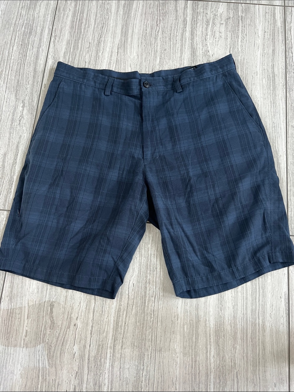 Haggar Men's Dark Navy Plaid Flat Front Shorts